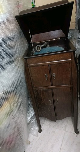 Antico grammofono mobile - antico,