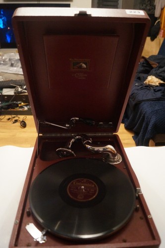Antique his masters voice - his,