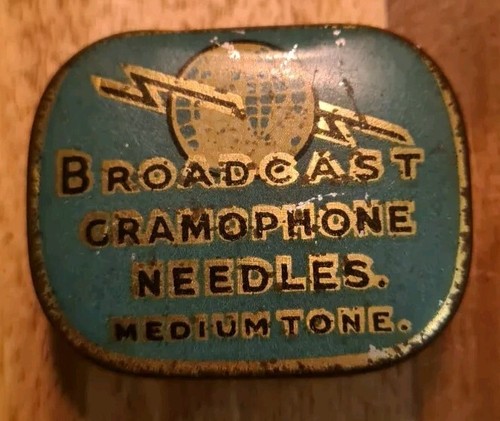 Broadcast tin gramophone - broadcast,
